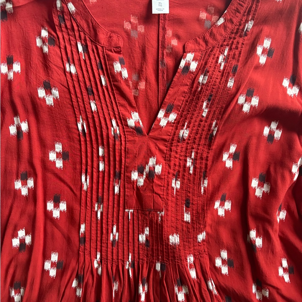 Patterned Blouse old navy XL tunic high low new